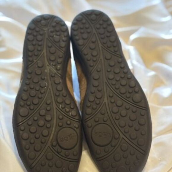 Taos Women's Oxford Brown Leather Casual Lace Up Low Walking Sneakers Size 8.5 - Picture 5 of 15